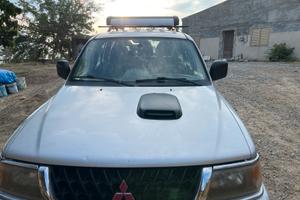 Mitsubishi pajero gls 2.5