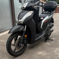 Sh 300 sport Honda