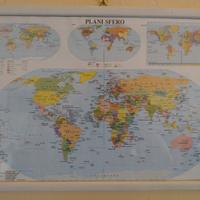 Planisfero politico in cornice bianca