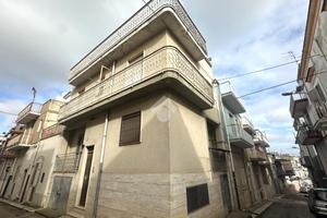 CASA INDIPENDENTE A CANOSA DI PUGLIA