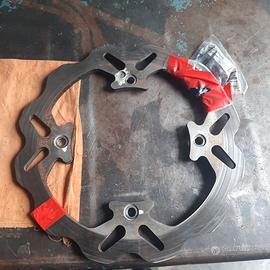 dischi freno anteriori africa twin750 e posteriore