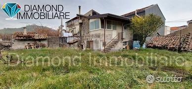 Casa singola 140 mq con terreno a linguaglossa