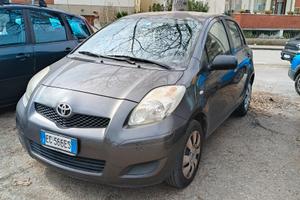 Toyota Yaris 2010, 5 porte