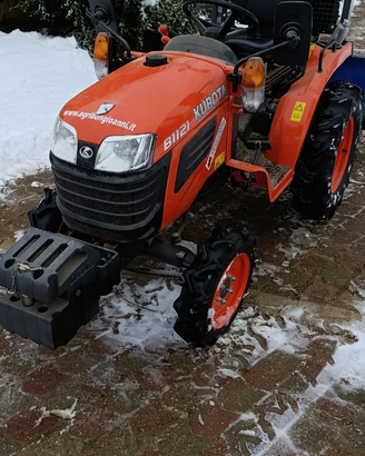 Trattore Kubota B1121