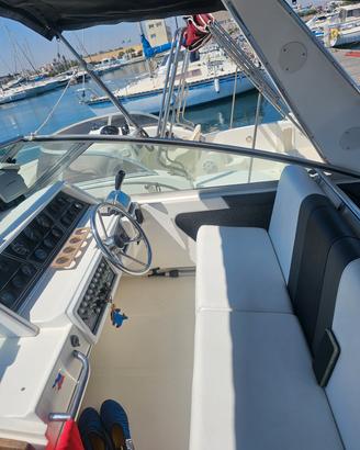 Natante Sea Ray 268