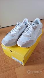 onitsuka Tiger sneakers nuove 