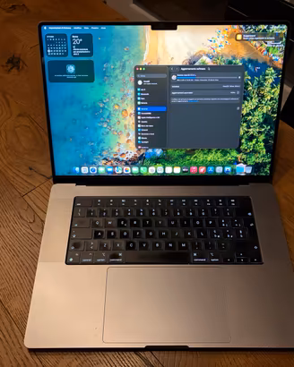 MacBook Pro 16 M1 Max 32 GPU 64Gb RAM 4 TB SSD
