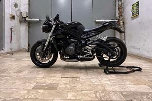 Triumph Street Triple S 675 A2 depo a libretto