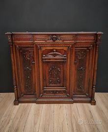 Antica Credenza rinascimentale
