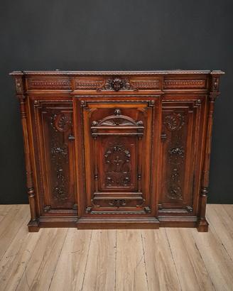 Antica Credenza rinascimentale