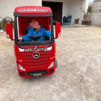 Camion mercedes 24 V