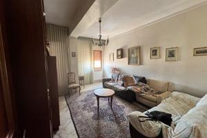 Appartamento in Piazza Giovanni XXIII 6 vani