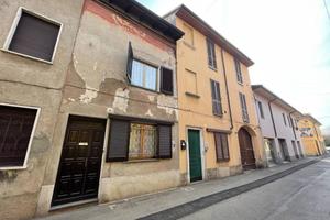 Box / Garage di 70 m² a Dairago