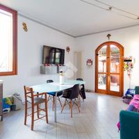 3 LOCALI A VECCHIANO