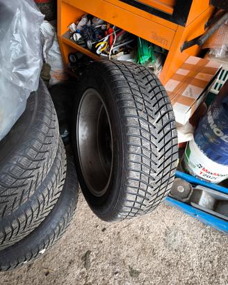 Gomme e cerchi Volvo