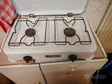 Fornello GAS GPL Smaltato 2 Fuochi e Coperchio