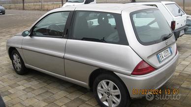 LANCIA Y - cc. 1200 con 60 cv. - 2003