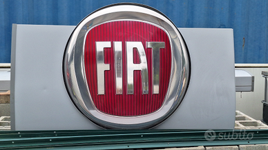 Insegna luminosa officina autorizzata Fiat