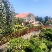 Spazioso Attico Ristrutturato Garage Vista Mare