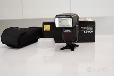 Nikon SB-900 Flash Speedlight