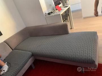 Divano marchio SABA angolare con penisola