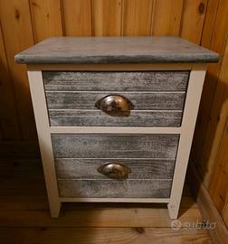 2 comodini in legno in stile shabby chic