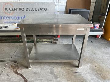Banco da lavoro acciaio inox con ripiano.