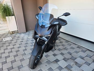 yamaha XMAX 300 Tech MAX
