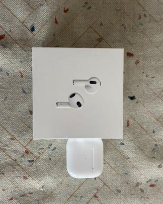 Auricolari Apple AirPods di 3 generazione