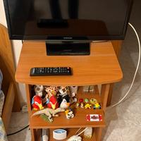 Samsung smart tv 24 pollici  anno 2020