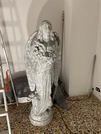 Statua