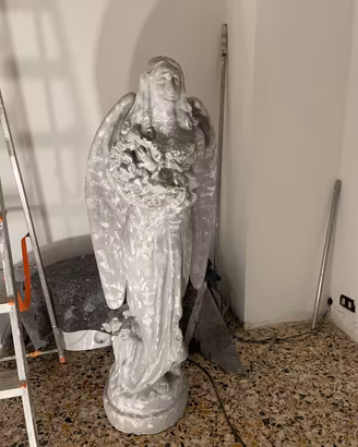 Statua