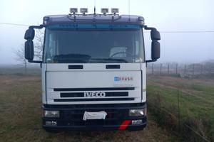 Autocarro Iveco 120E23