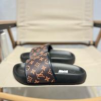 Pantofole Louis Vuitton taglia 39