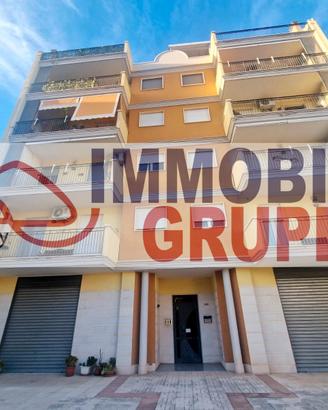 APPARTAMENTO E BOX Via Santa Maria dei Miracoli