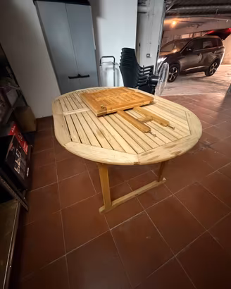 Tavole e sedie da giardino
