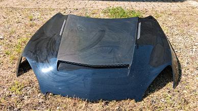 cofano anteriore nero con inserto carbonio Opel GT