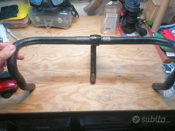 Manubrio Eleven ed attacco classico