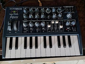 Arturia Microbrute