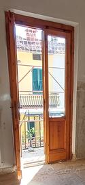 Finestre e portefinestra legno usate da restaurare