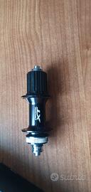 mozzo posteriore shimano deore xt  10/11 velocità 
