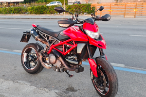 Hypermotard 950