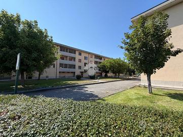 4 LOCALI A CRESCENTINO