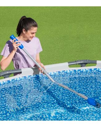 Aspiratore da piscina