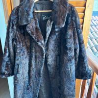 Elegante Cappotto in Pelliccia di Visone 