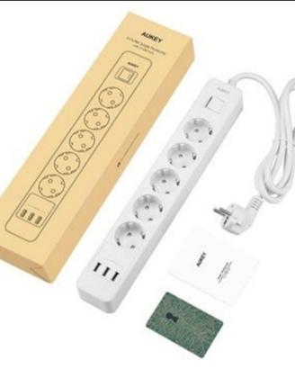 Aukey Multipresa 5 Posti Sovracorrenti 3 USB