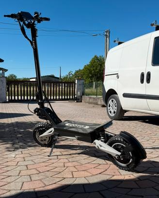 Monopattino Elettrico OOTD T10 - 48V 18Ah
