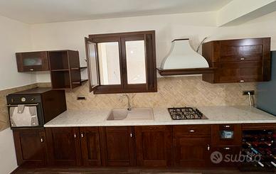 Cucina componibile in stile classico/arte povera