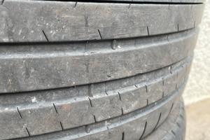 Michelin pilot super sport 225 45 18  e 255 40 18