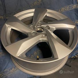 Cerchi in lega Audi originali da 18